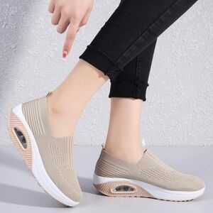 Sneakers shoes with Air Cushioned Slip On Walking
Shoes Orthopedic size 10.5